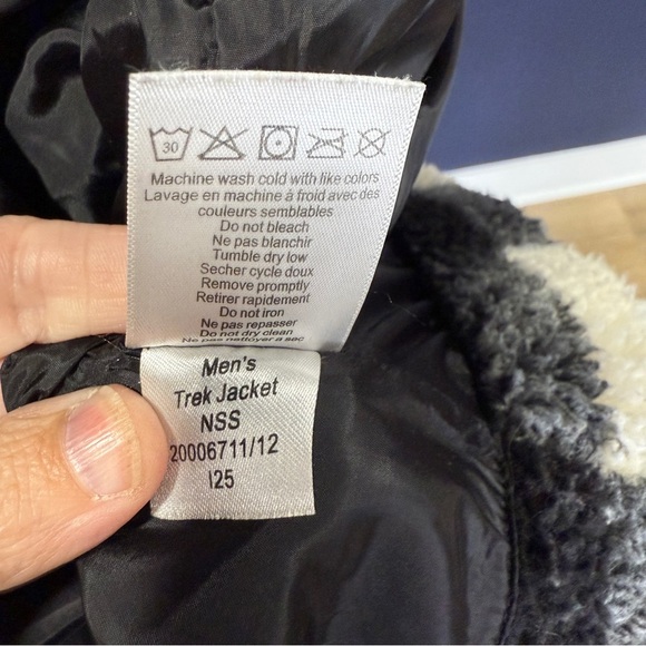 Mountain Khakis Black and White Check Jacket - Picture 9 of 9